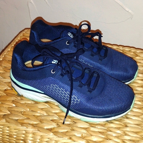 ABEO Selah Women's 8.5 Athletic Shoe Sneaker Navy Blue Vibram Soles - Picture 1 of 9